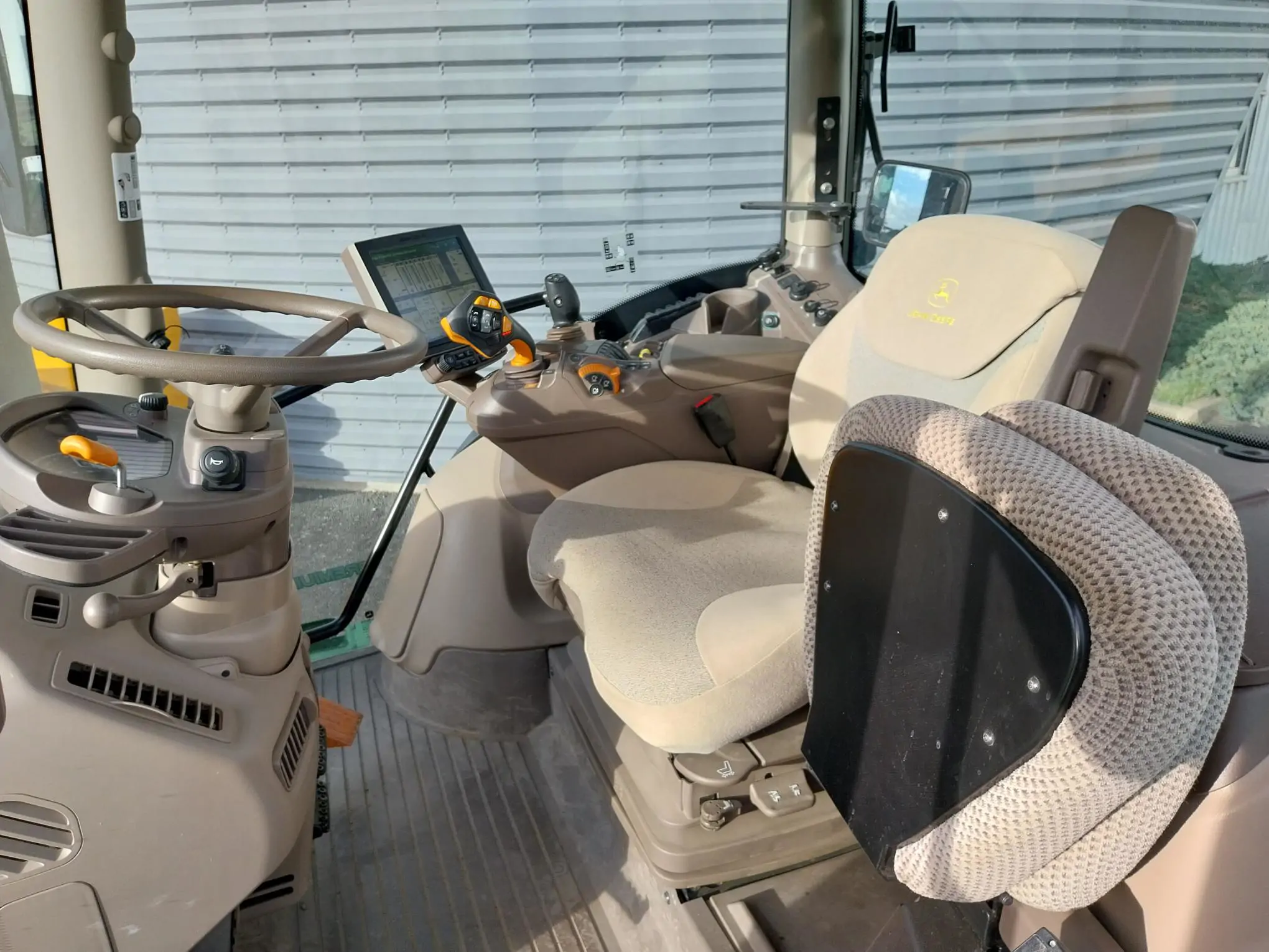 Image JOHN DEERE 6195R (2)PG+/CE 5ANS 2500H