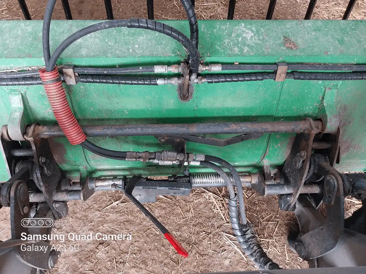 Image JOHN DEERE 6100M (1)CE+ 5ANS 3750H