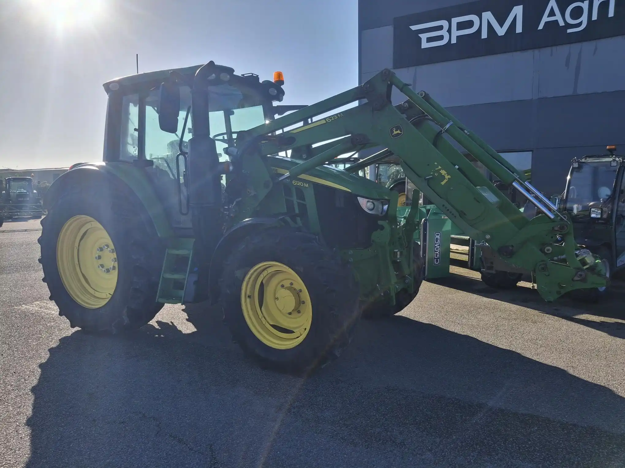 Photo JOHN DEERE 6120M (1)CE 5ANS 3750H