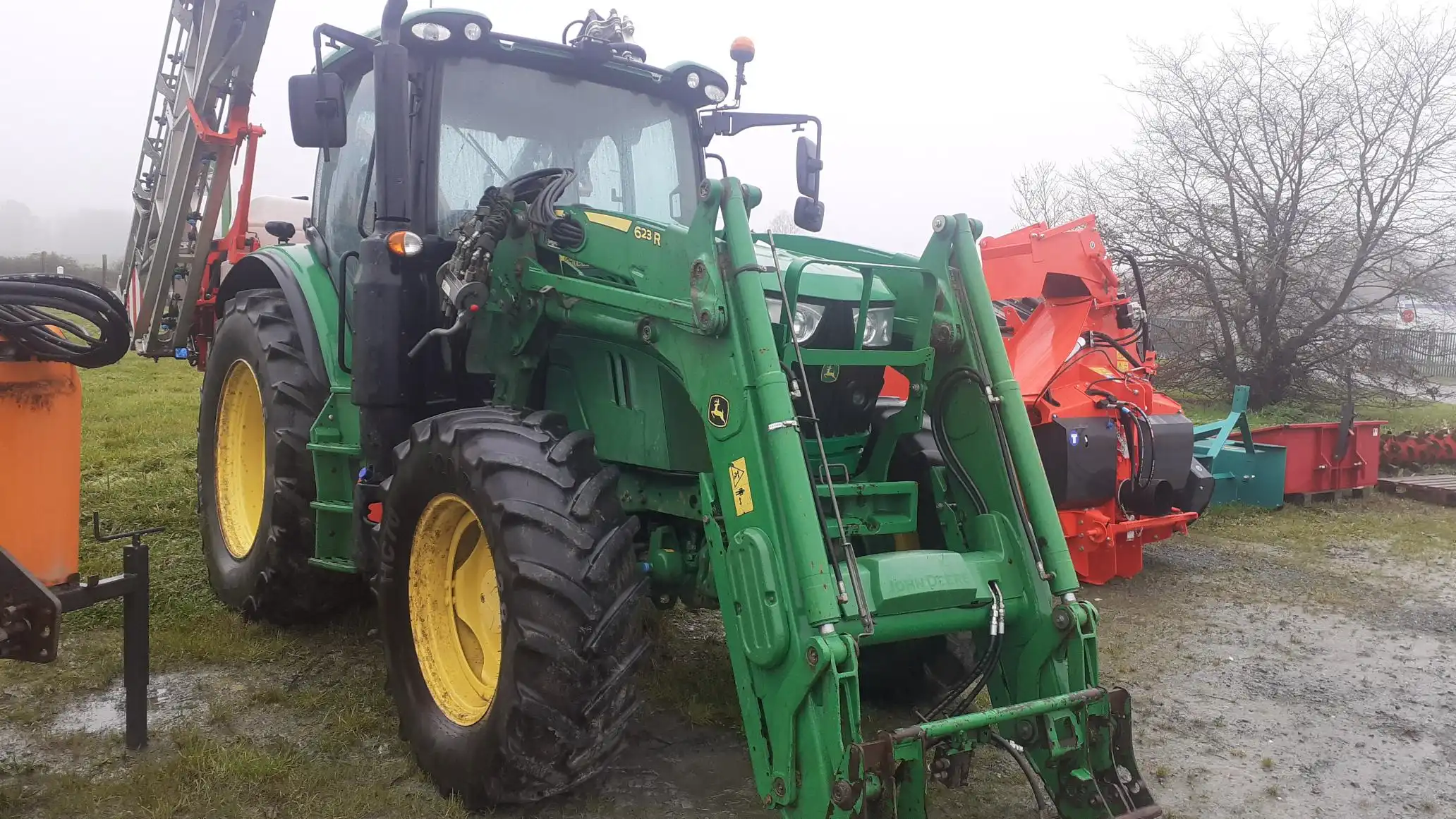 Image JOHN DEERE 6110R