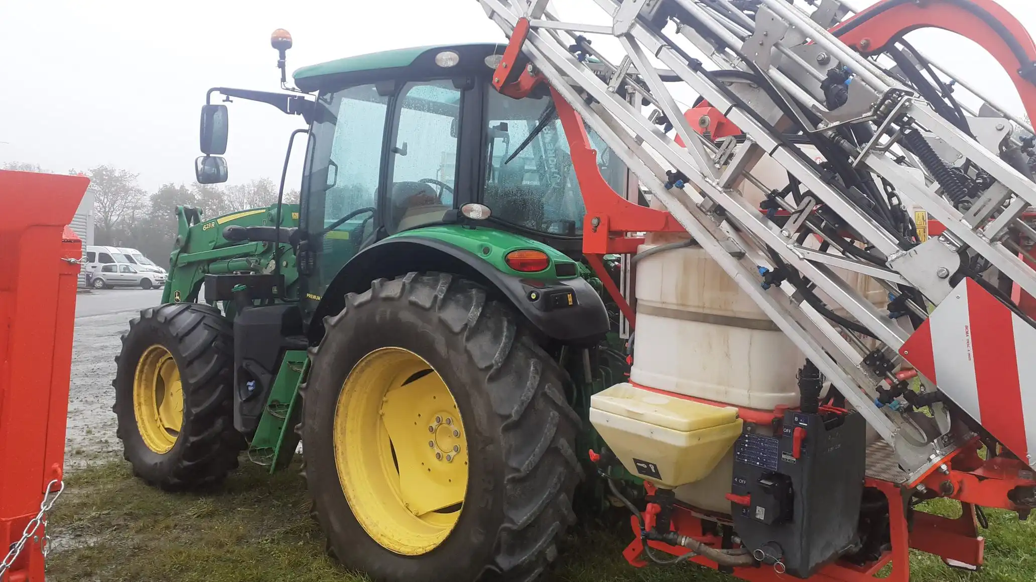 Image JOHN DEERE 6110R