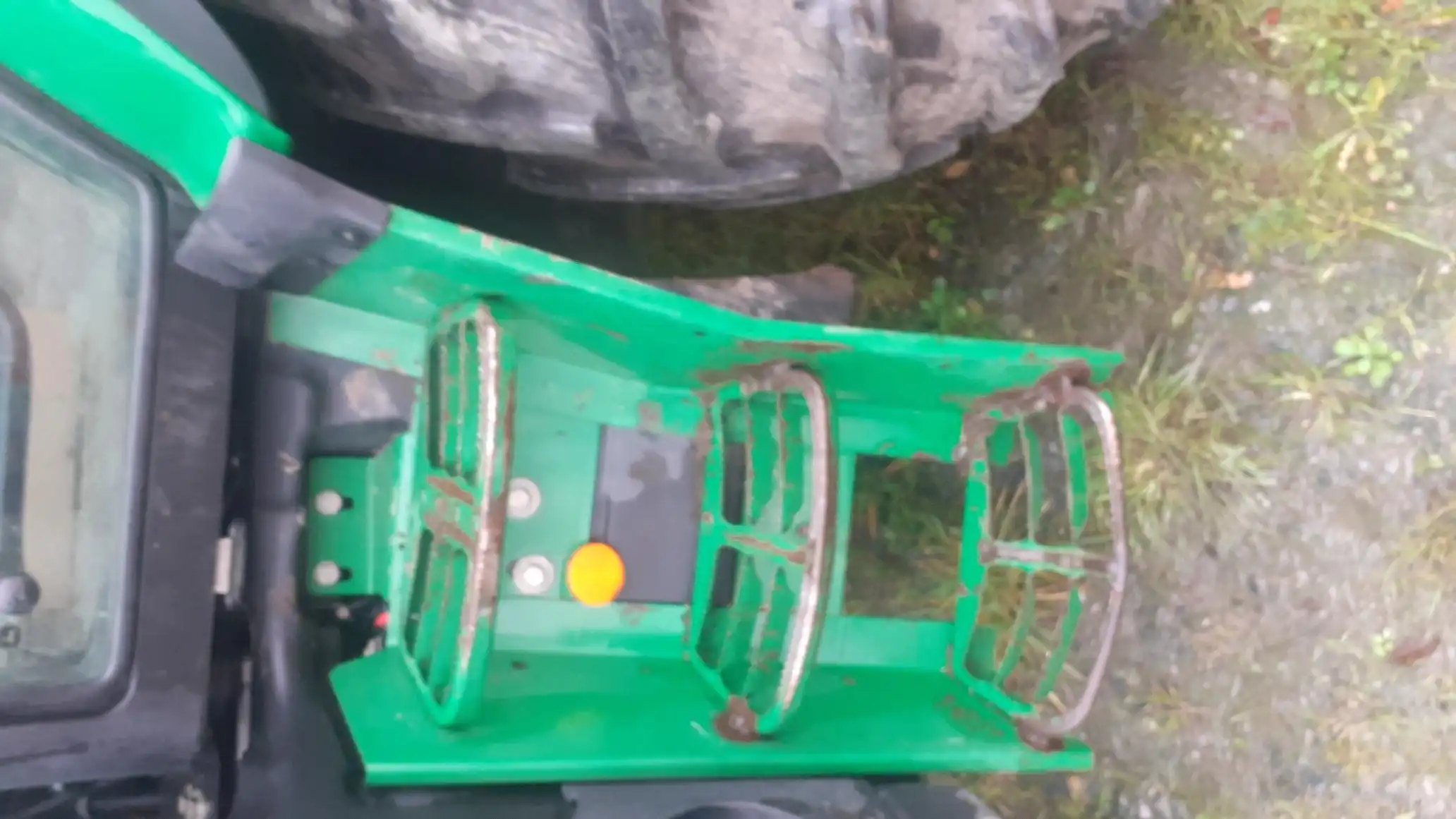 Image JOHN DEERE 6110R