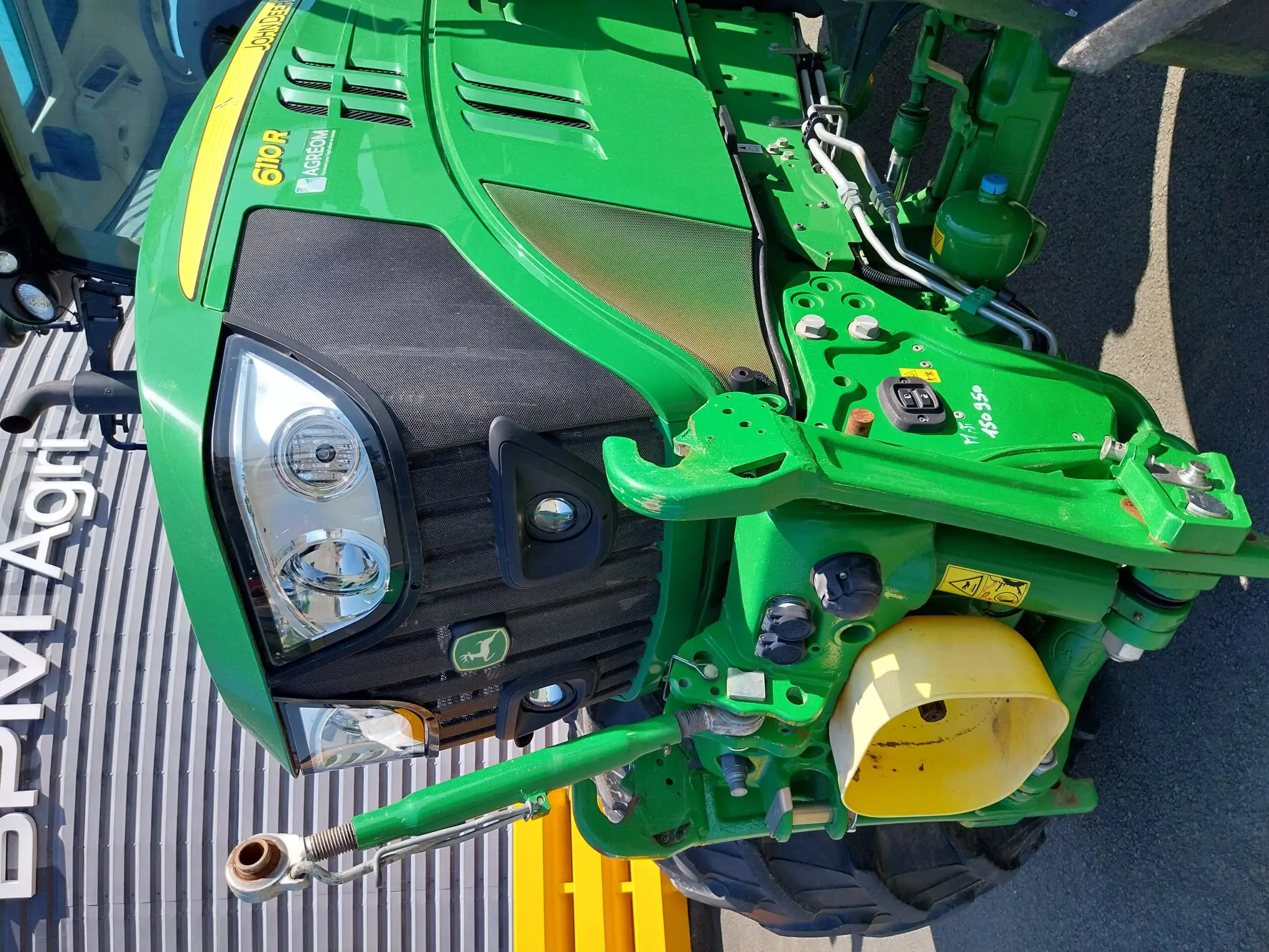 Image JOHN DEERE 6110R
