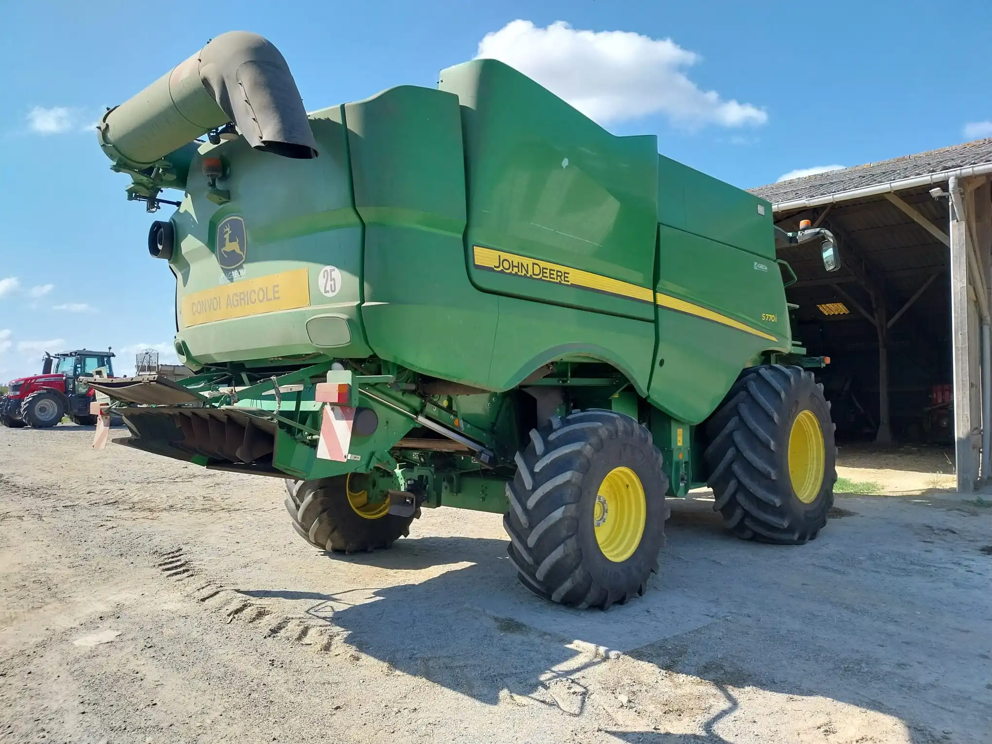 Image JOHN DEERE S770