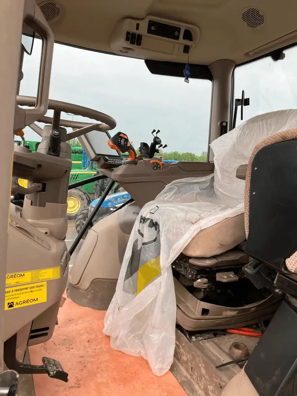 Image JOHN DEERE 6250R