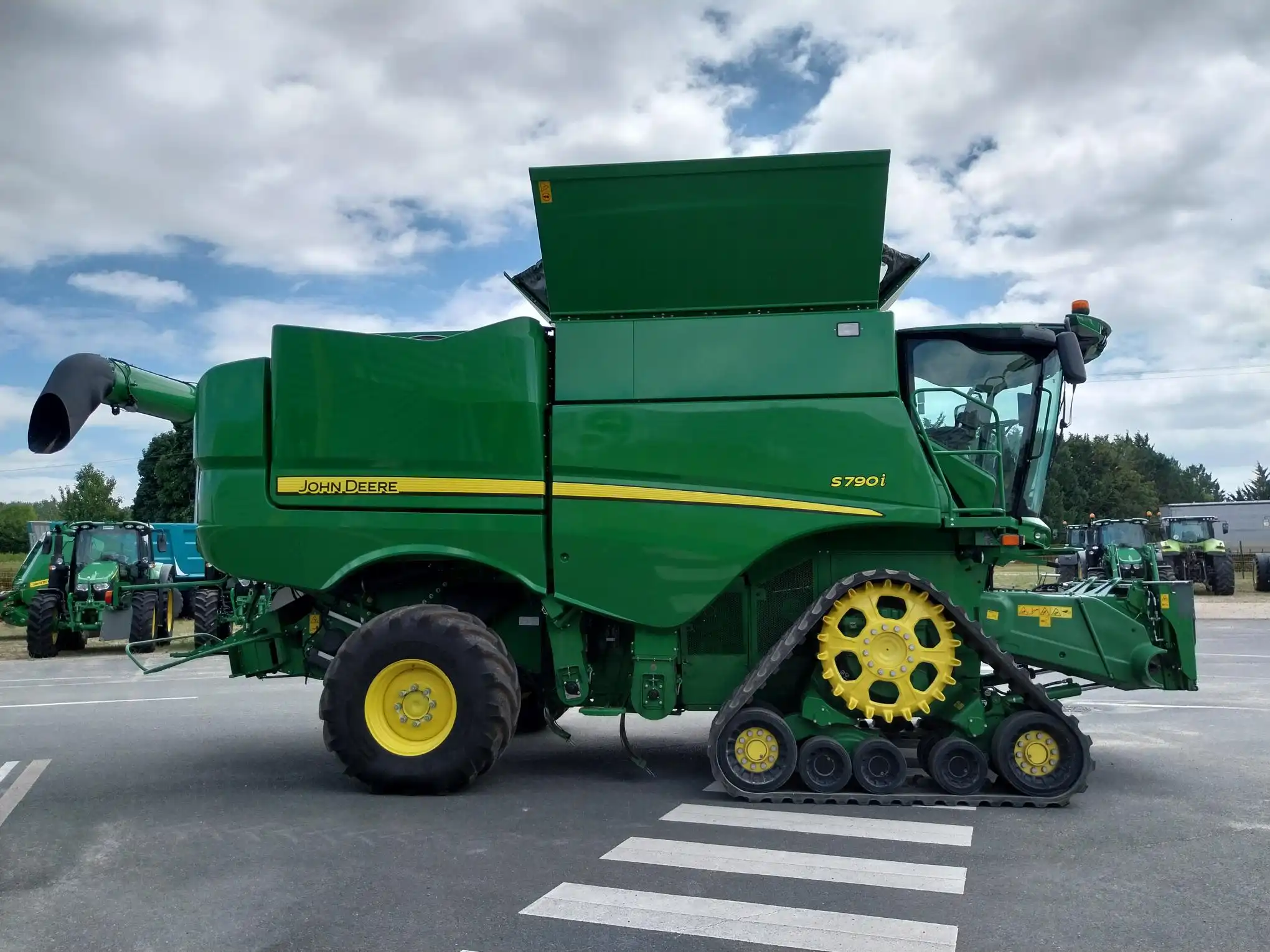 Image JOHN DEERE S790I (6)PG+/CE 5ANS 1750H