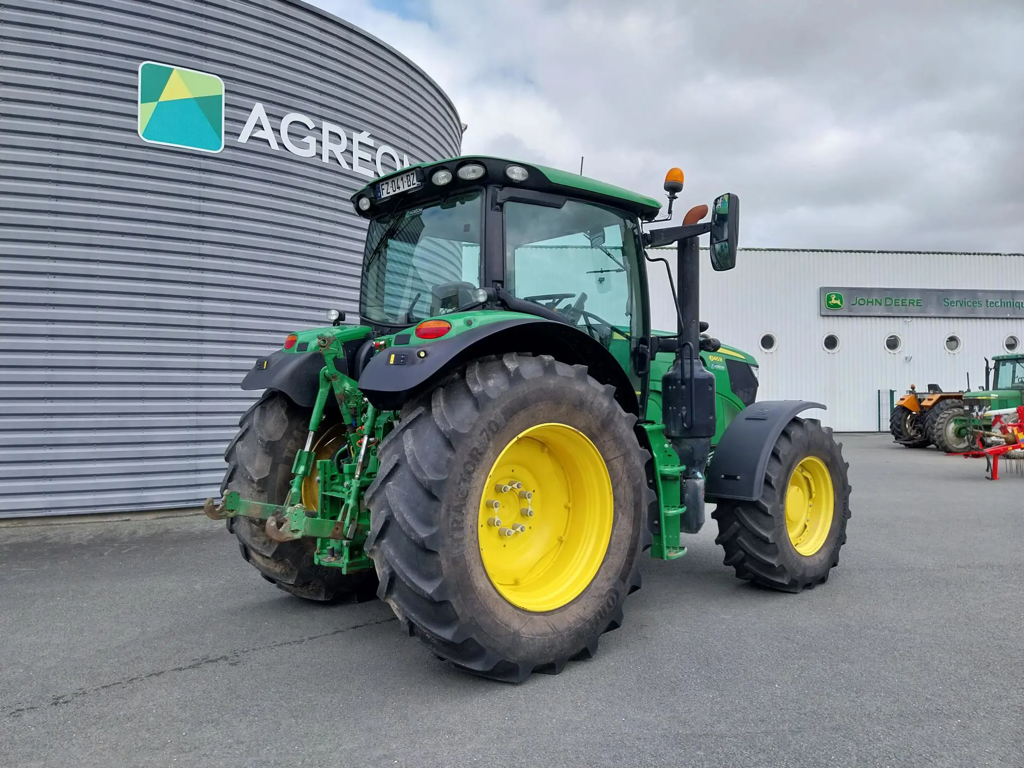 Image JOHN DEERE 6145R