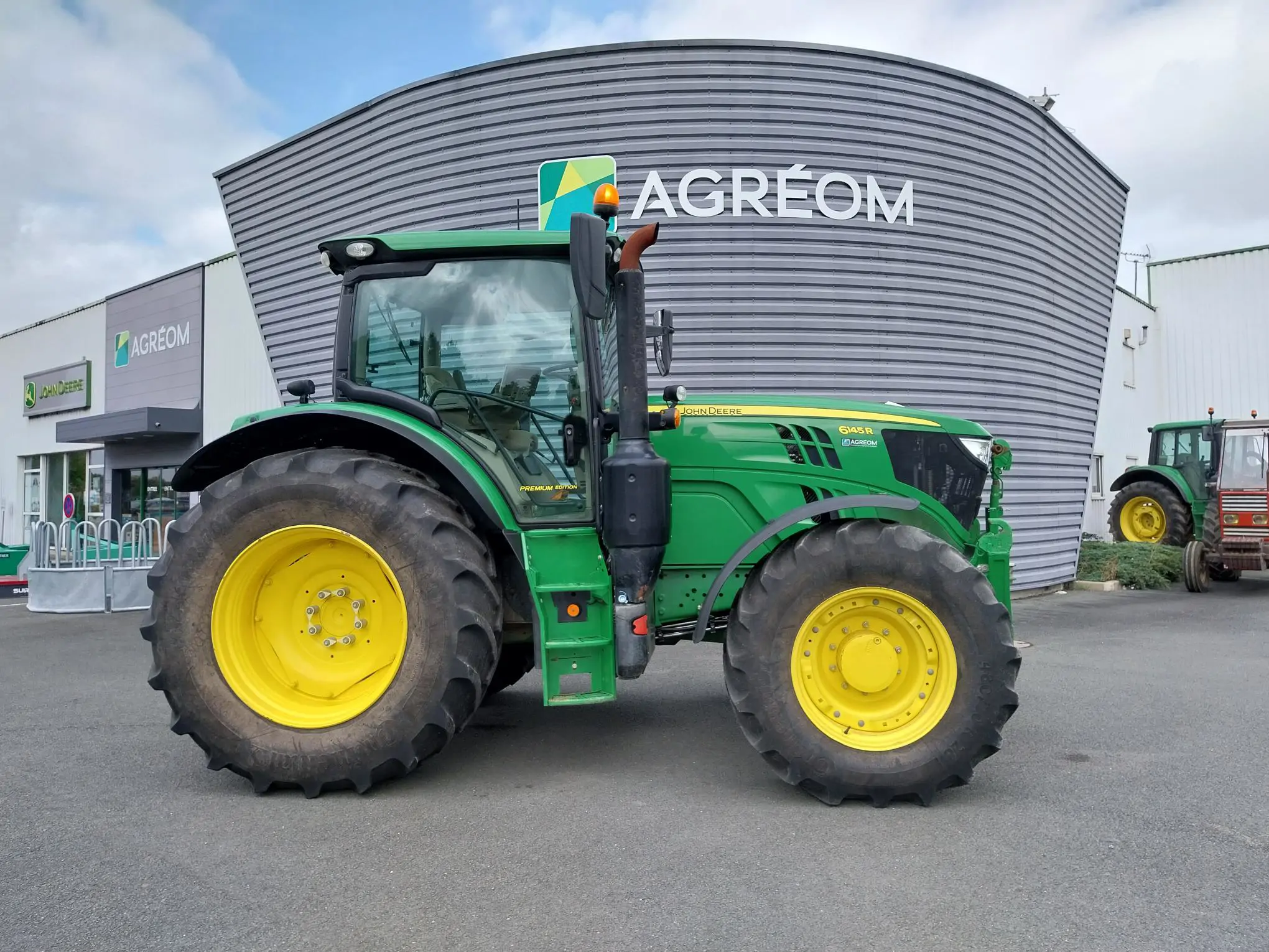Image JOHN DEERE 6145R