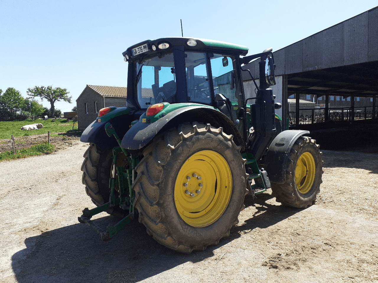 Image JOHN DEERE 6100M