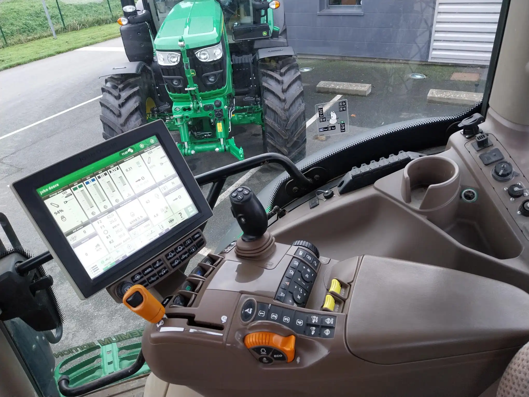 Image JOHN DEERE 6155R