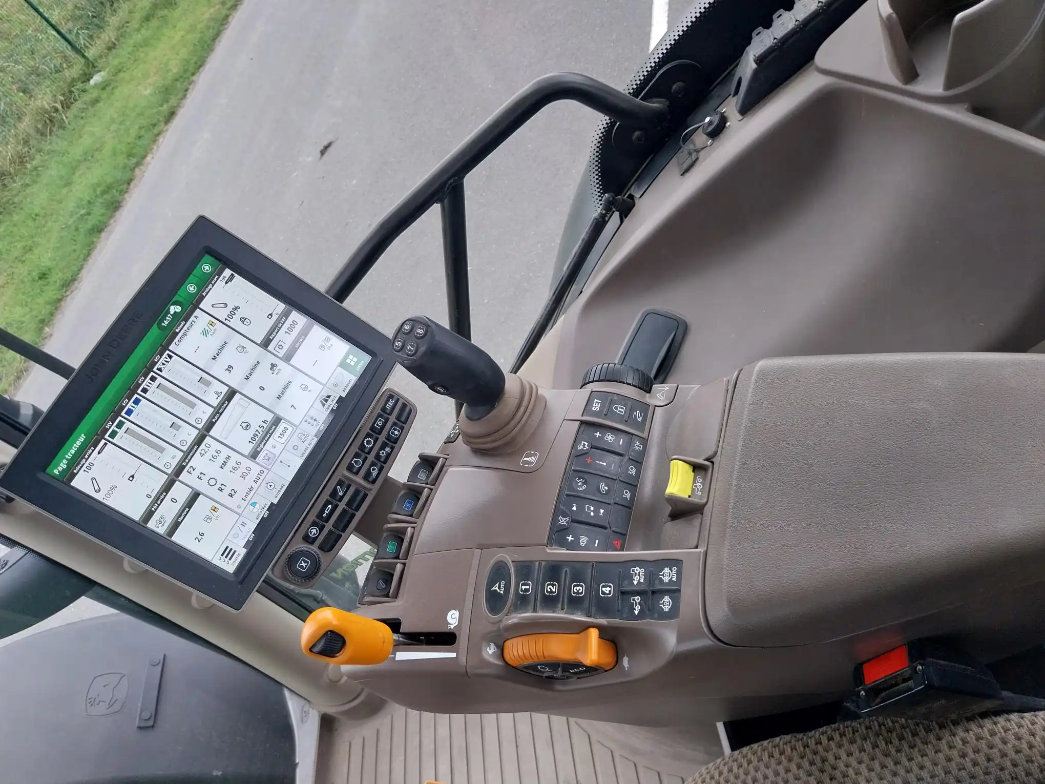 Image JOHN DEERE 6130R (2)PG+/CE 3ANS 1500H