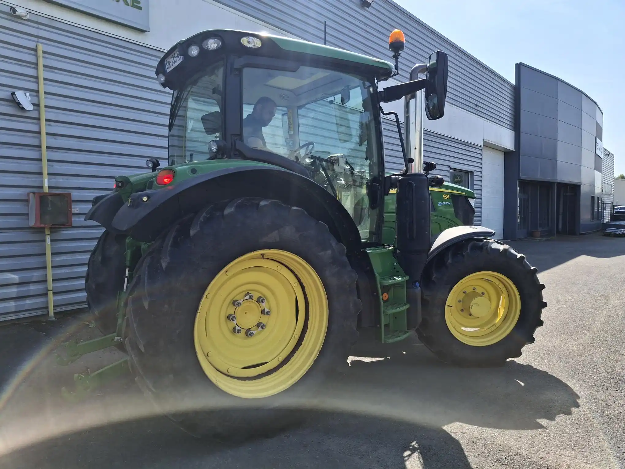 Image JOHN DEERE 6R130