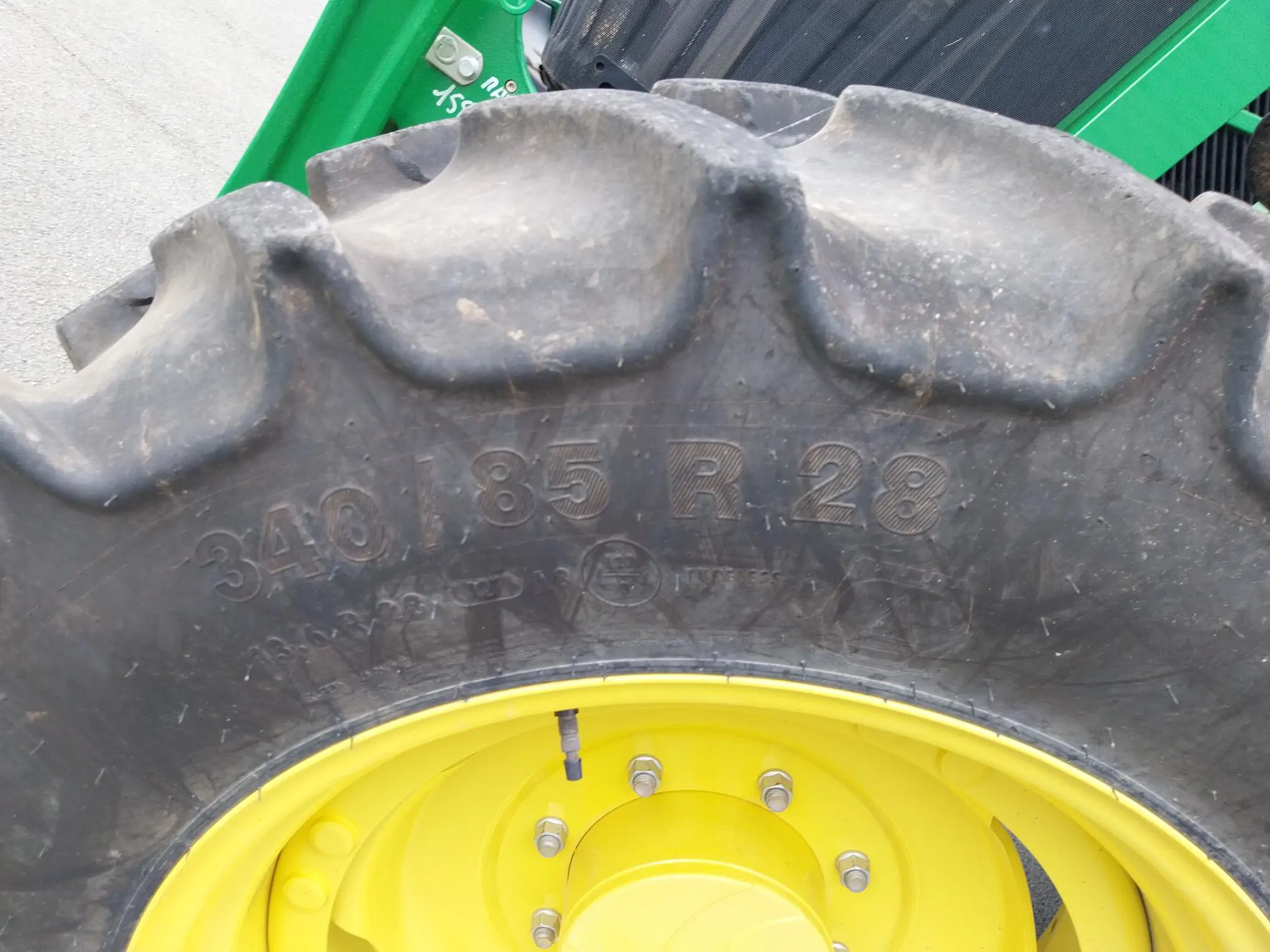 Image JOHN DEERE 6110M (4)PG+/CE 2ANS 1500H