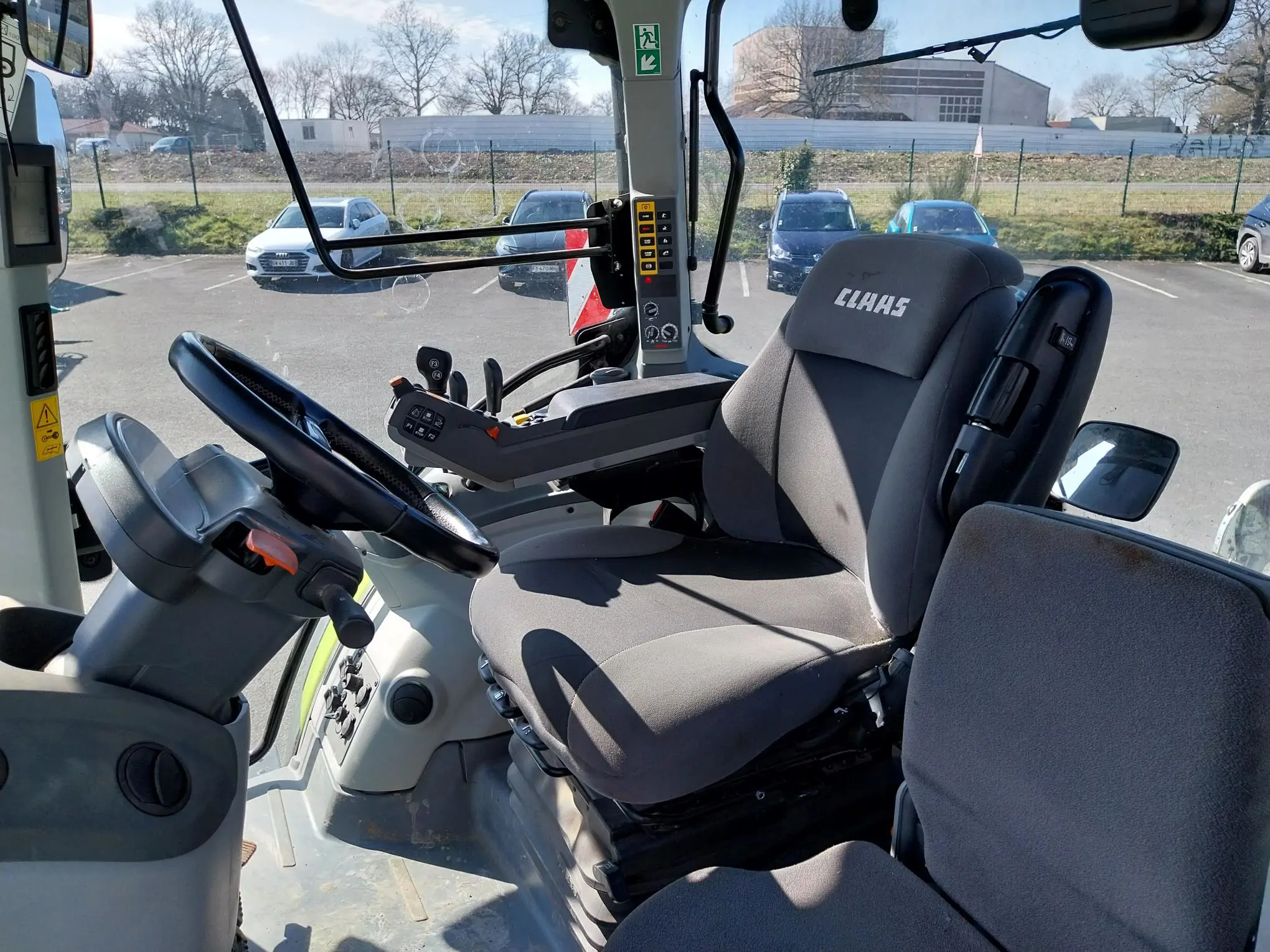 Image CLAAS TRACTEUR CLAAS ARION 630