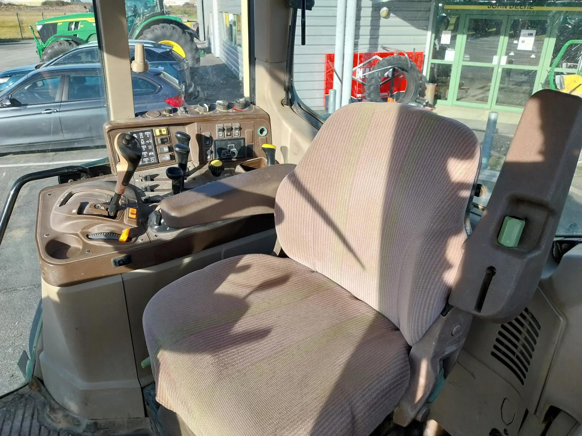 Image JOHN DEERE 6620