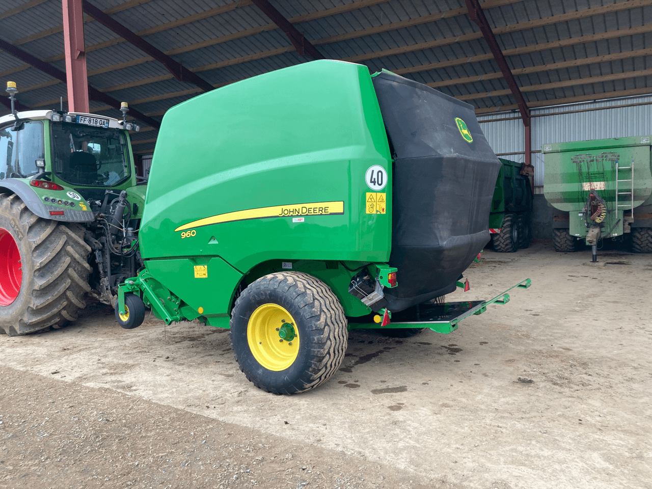 Image JOHN DEERE ROUND BALLER 960 JD OCC