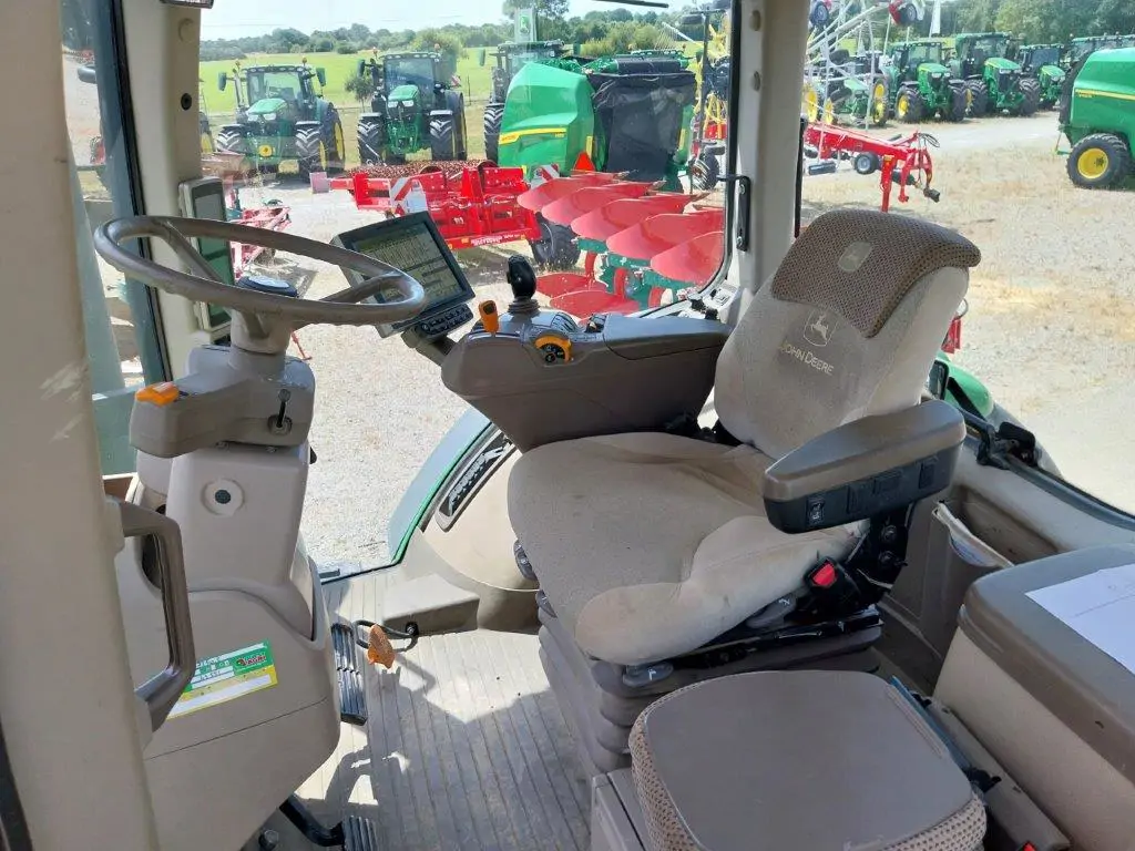 Image JOHN DEERE 7250R