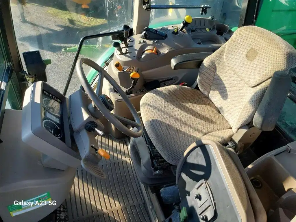 Image JOHN DEERE 6095RC