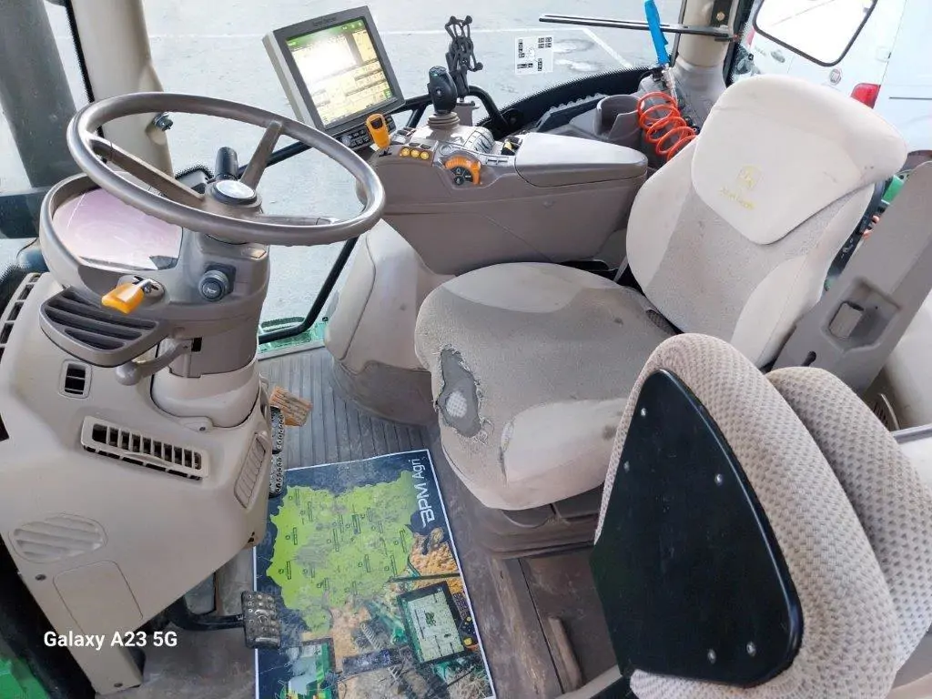 Image JOHN DEERE 6155R