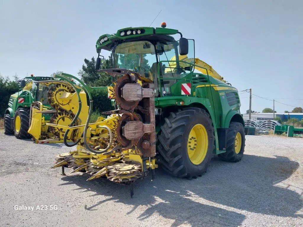 Image JOHN DEERE 8200