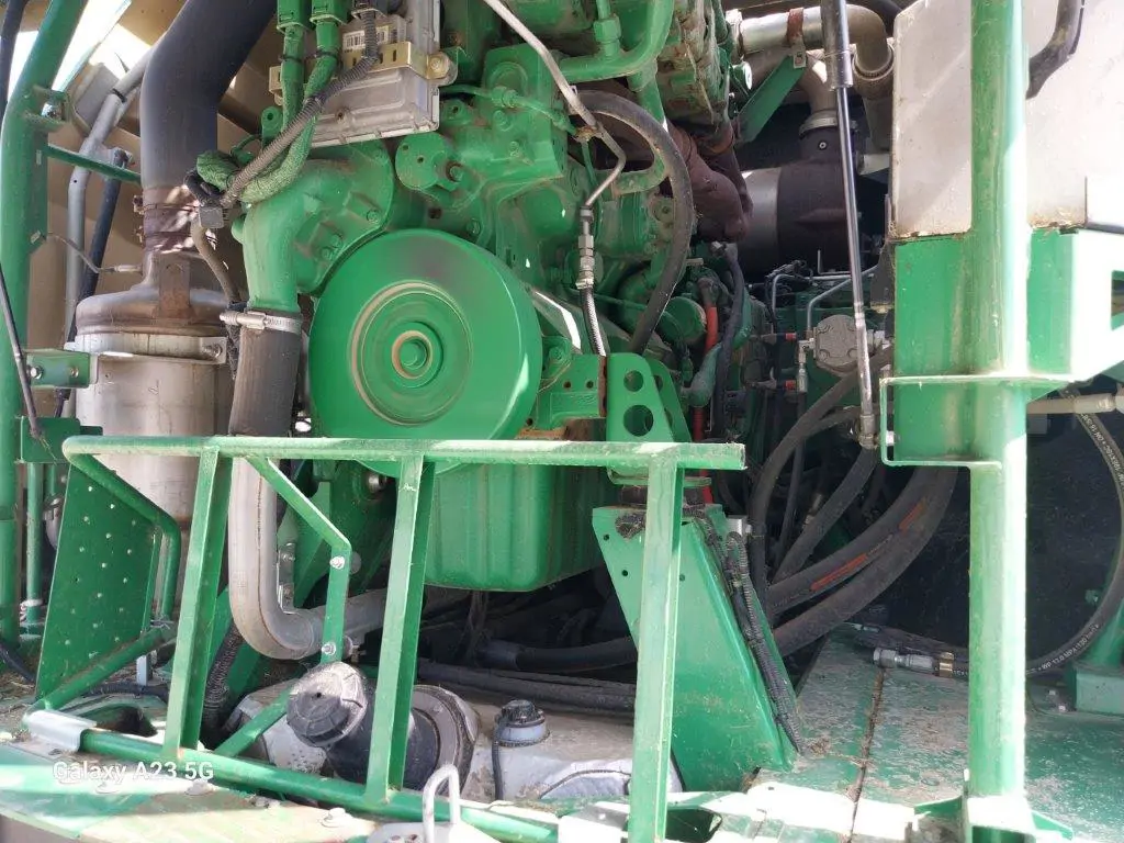 Image JOHN DEERE 8200