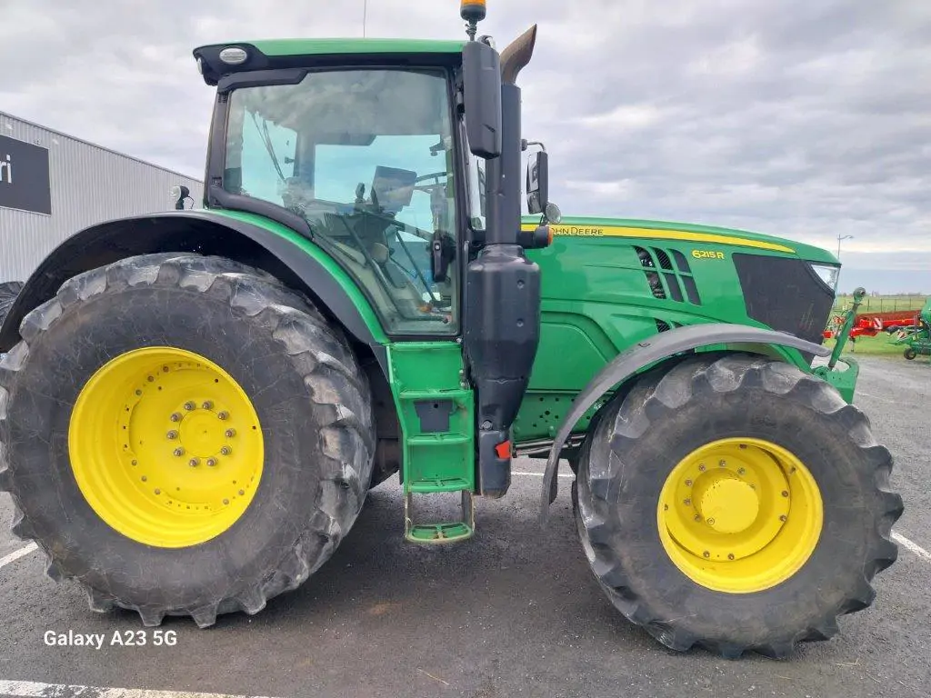 Image JOHN DEERE 6215R