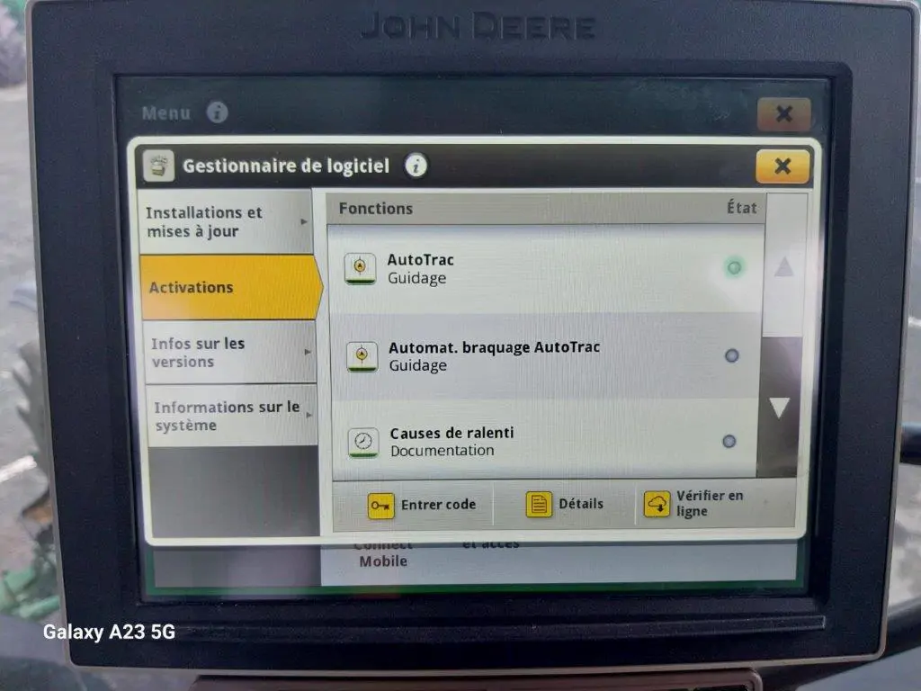 Image JOHN DEERE 6215R