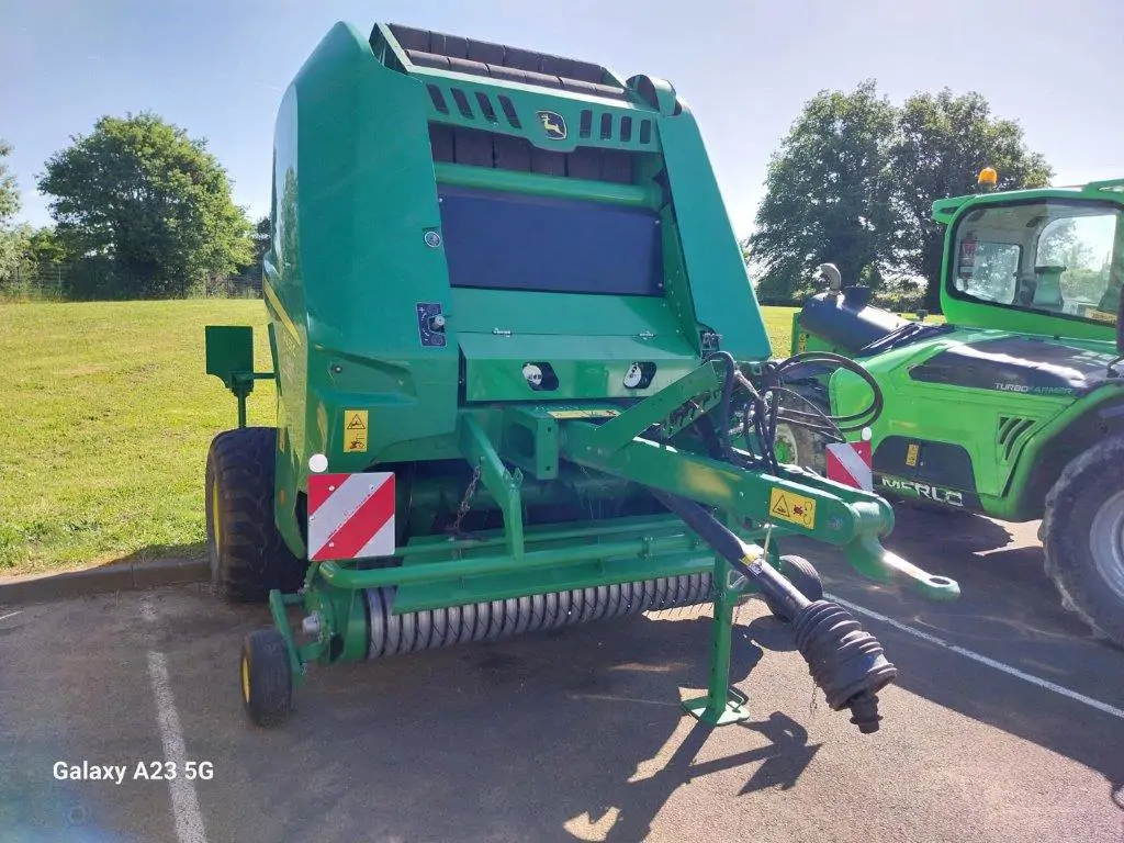 Image JOHN DEERE V451G PACK