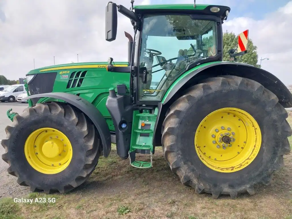 Image JOHN DEERE 6215R