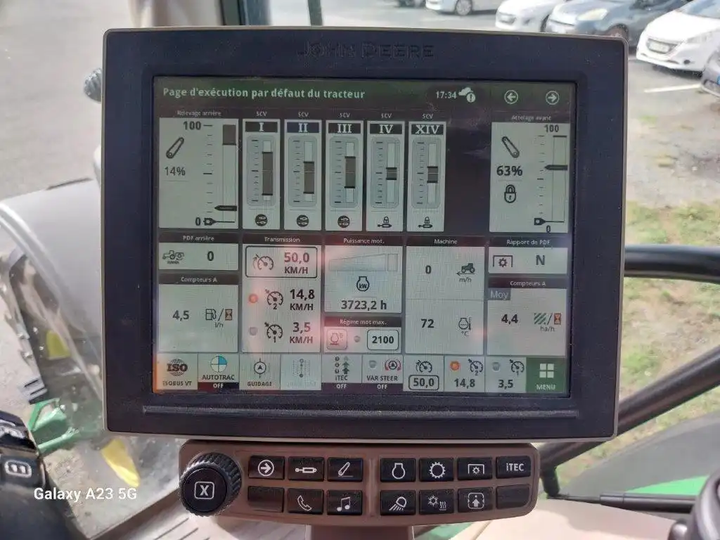 Image JOHN DEERE 6215R