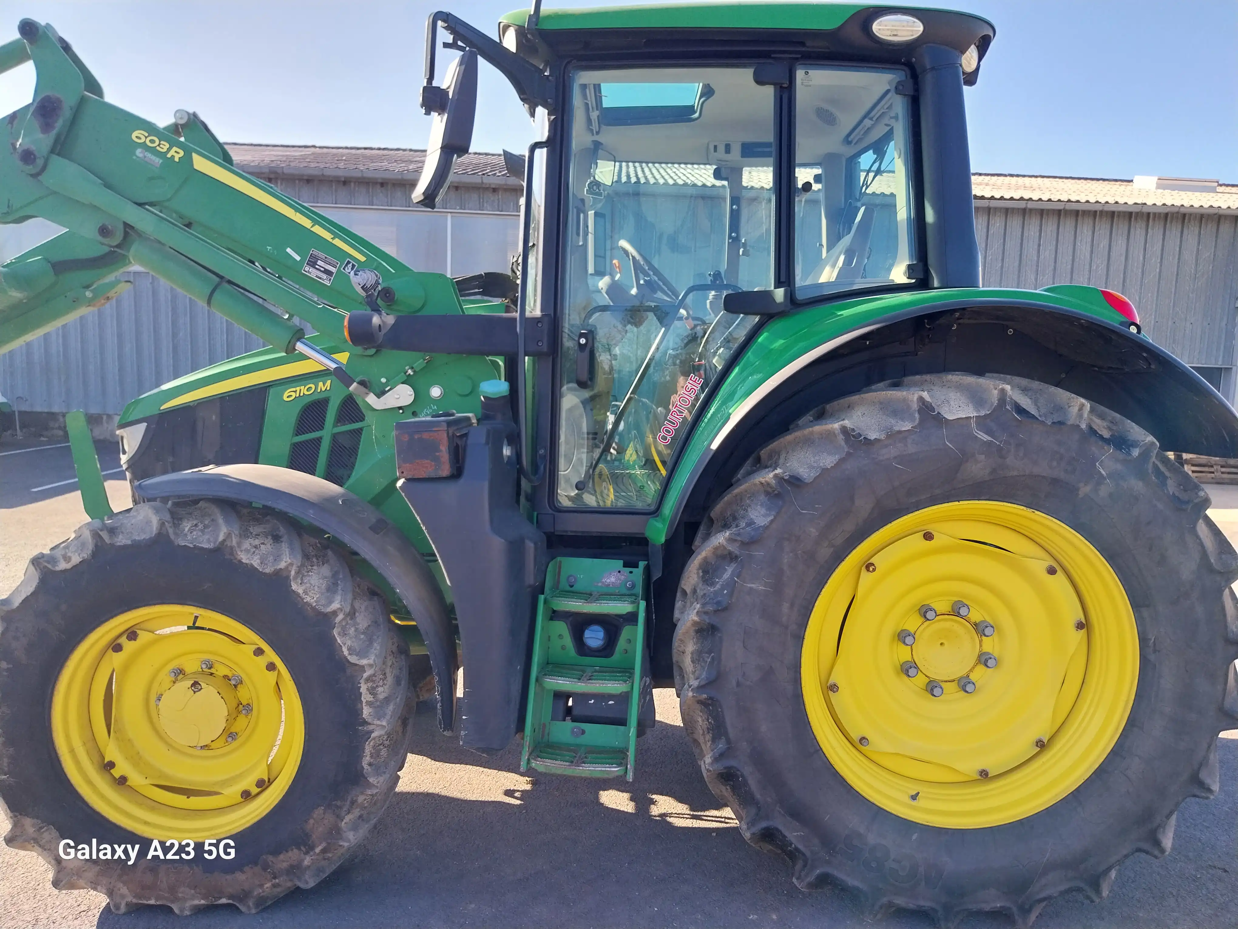 Image JOHN DEERE 6110M