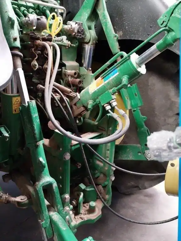 Image JOHN DEERE TRACTEUR
