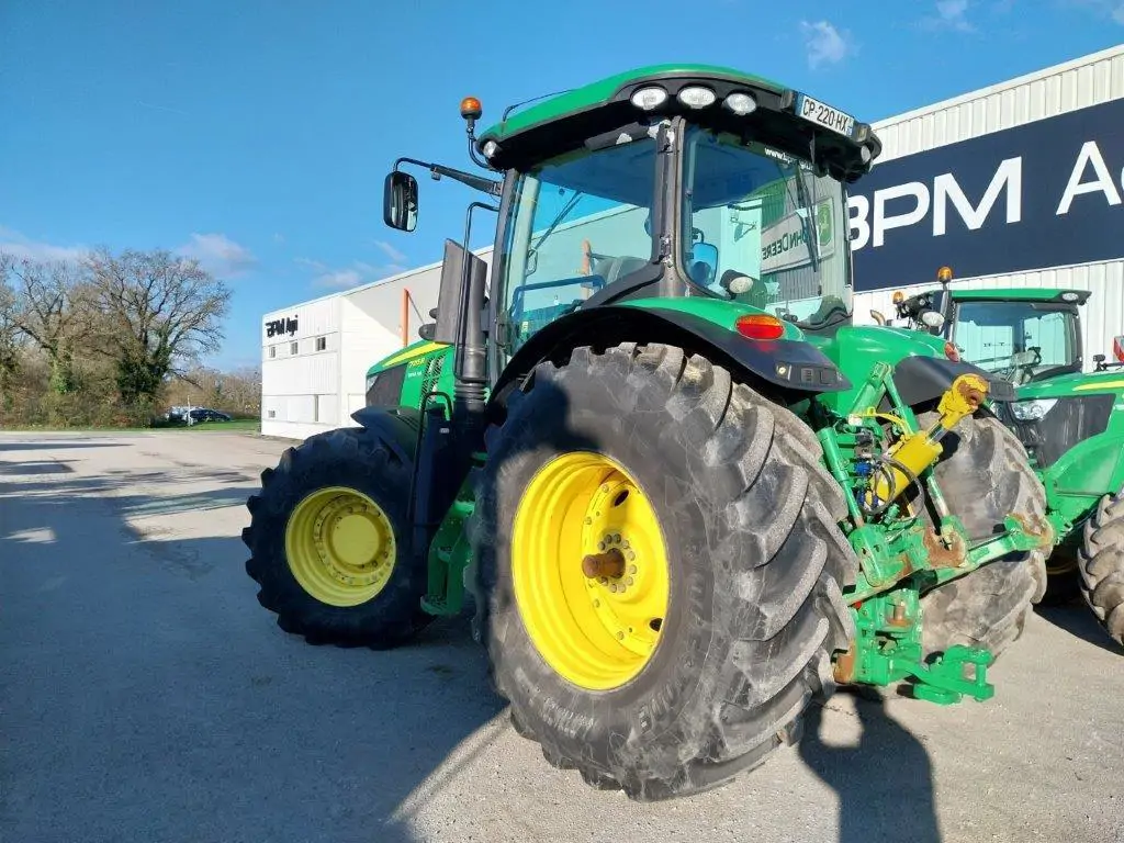 Image JOHN DEERE 7215R 7610RW