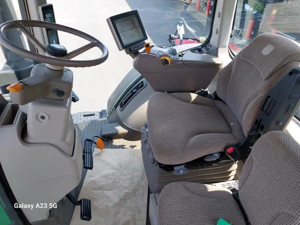 Image JOHN DEERE 8345R