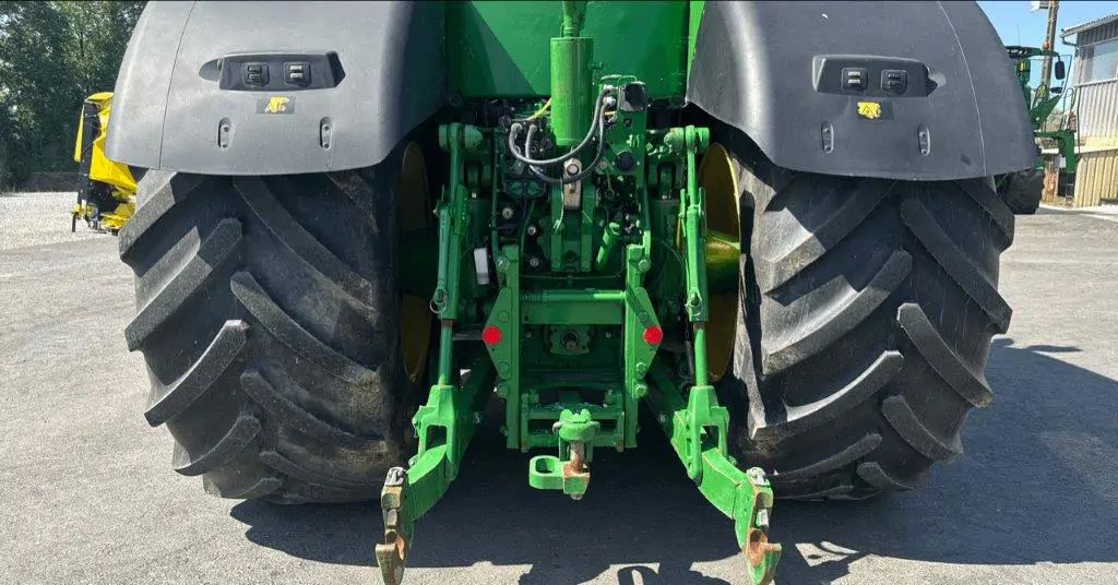 Image JOHN DEERE 8345R