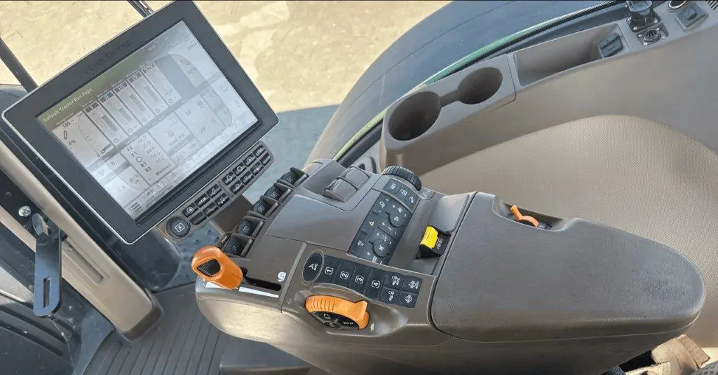 Image JOHN DEERE 8345R