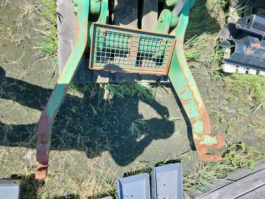 Image AUTRE MARQUE RELEVAGE AVANT