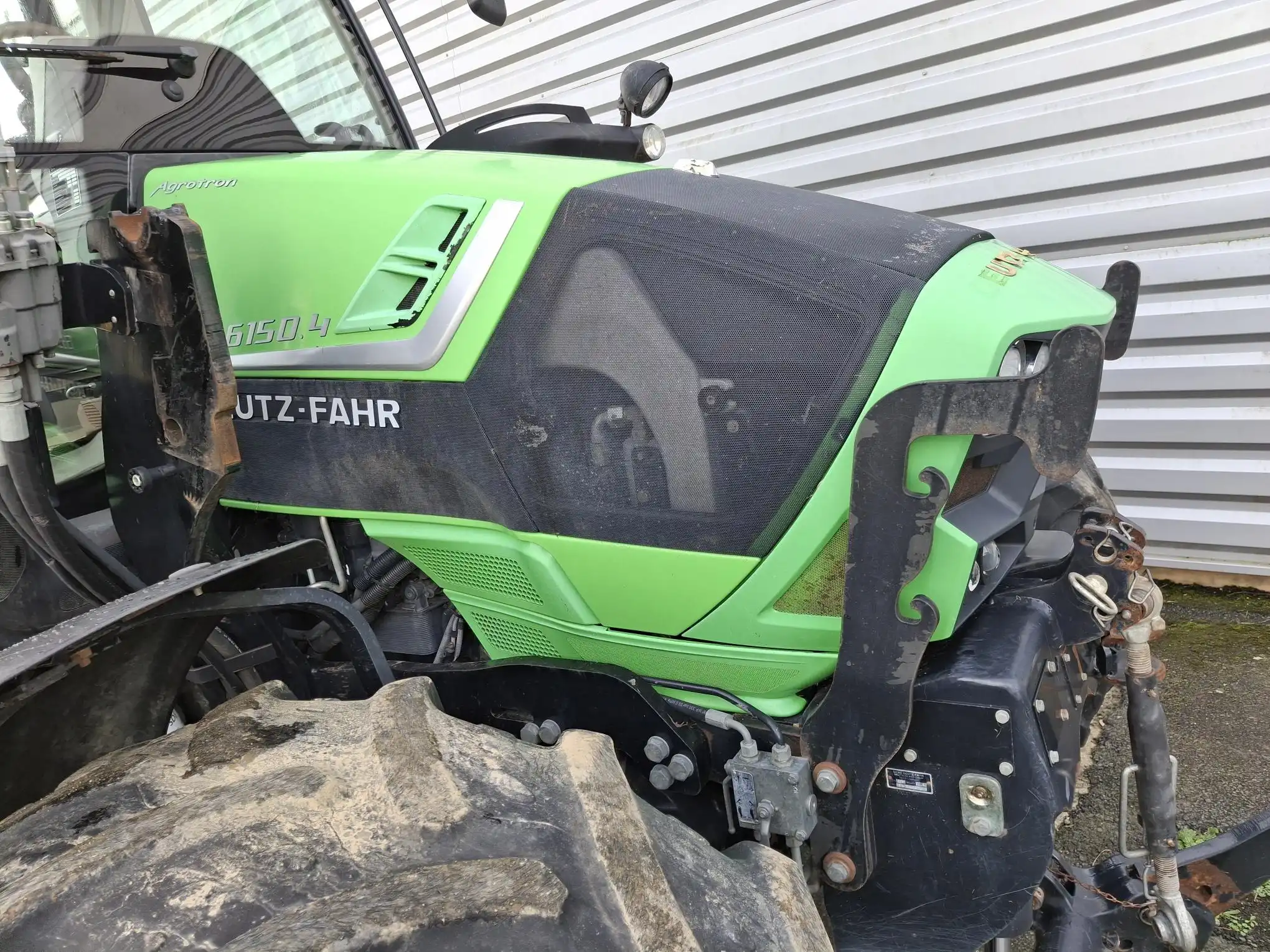 Image DEUTZ TRACTEUR DEUTZ AGROTRON 6150