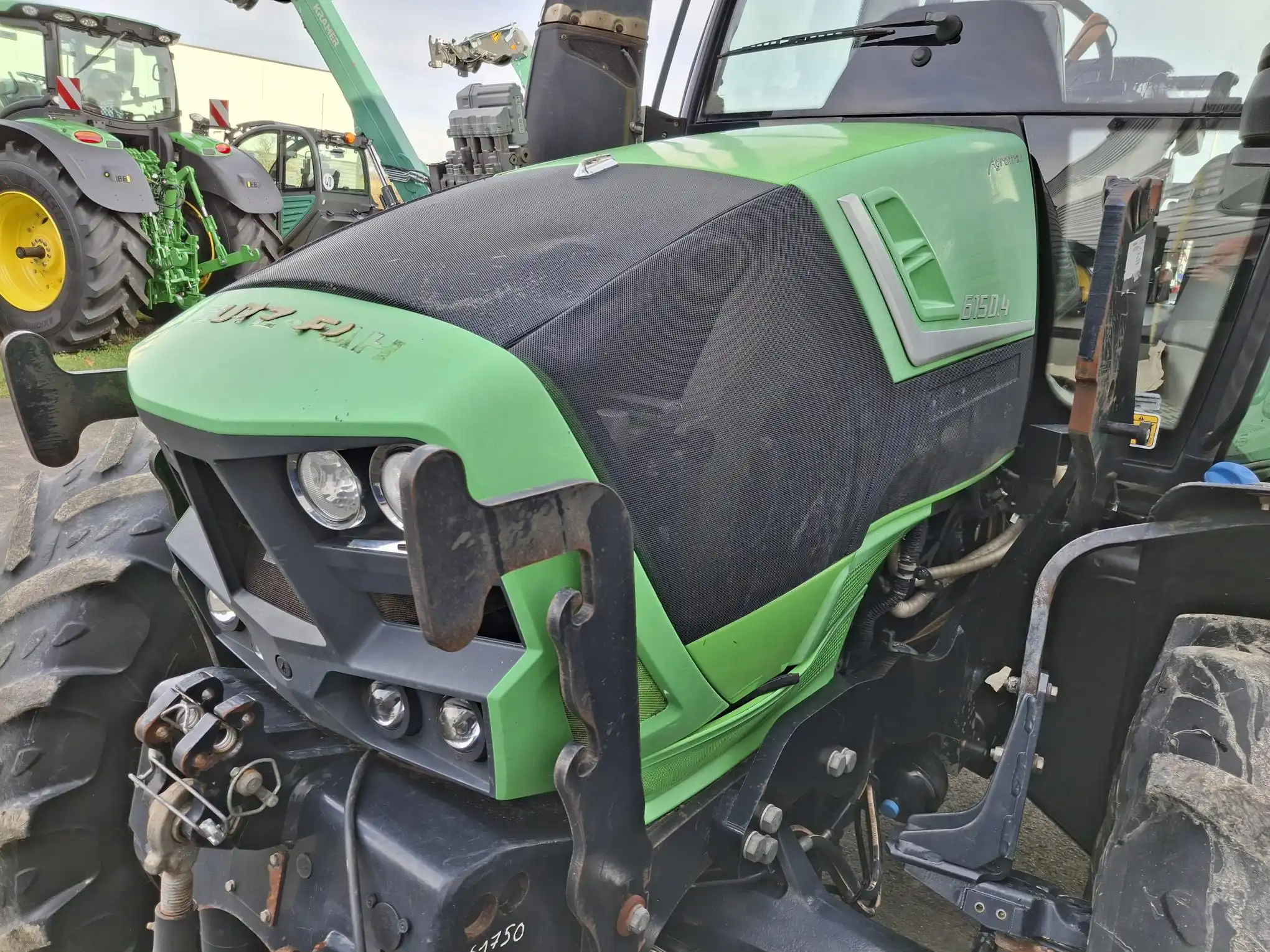 Image DEUTZ TRACTEUR DEUTZ AGROTRON 6150