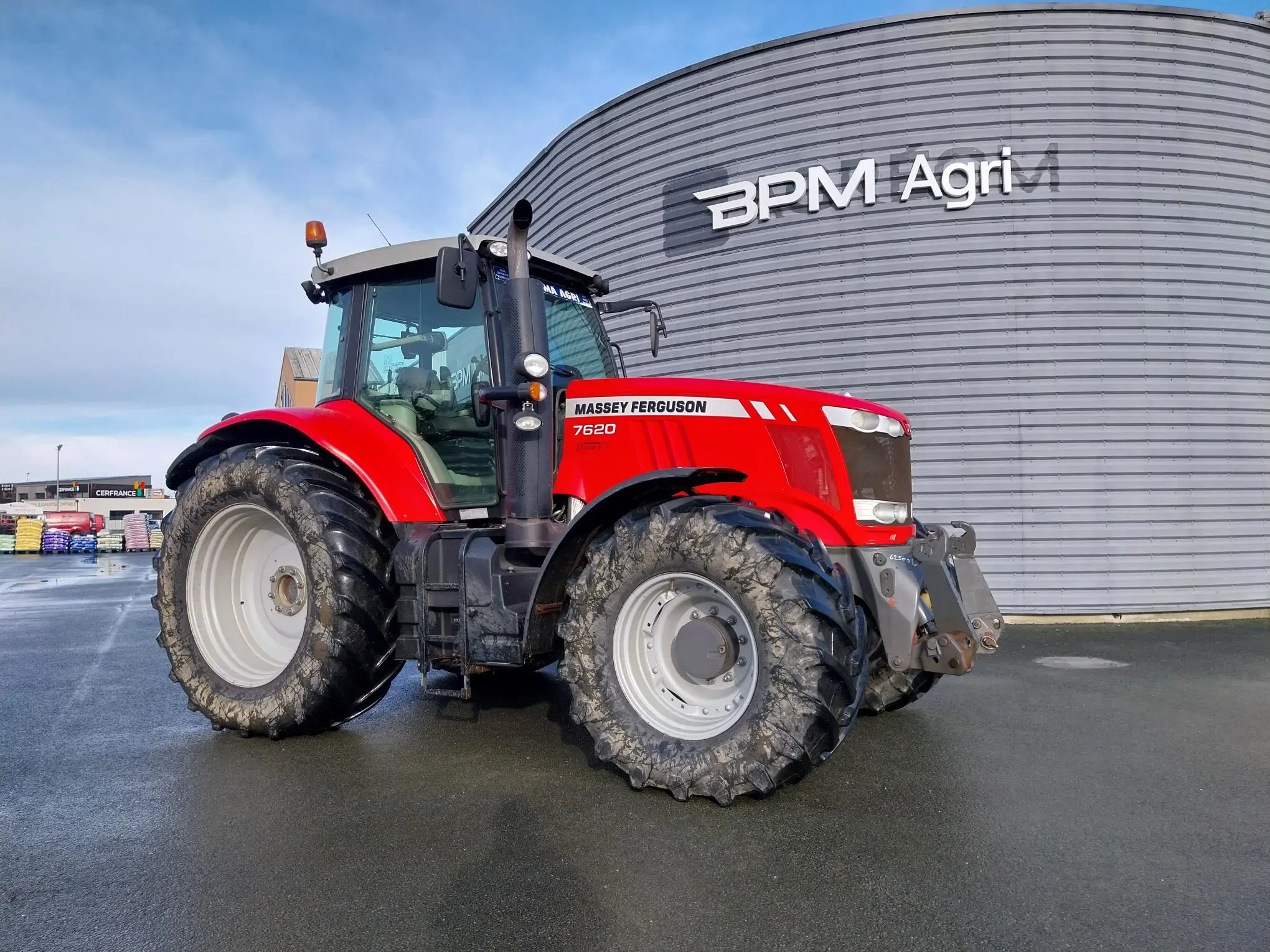 Photo MASSEY FERGUSON TRACTEUR MF 7620