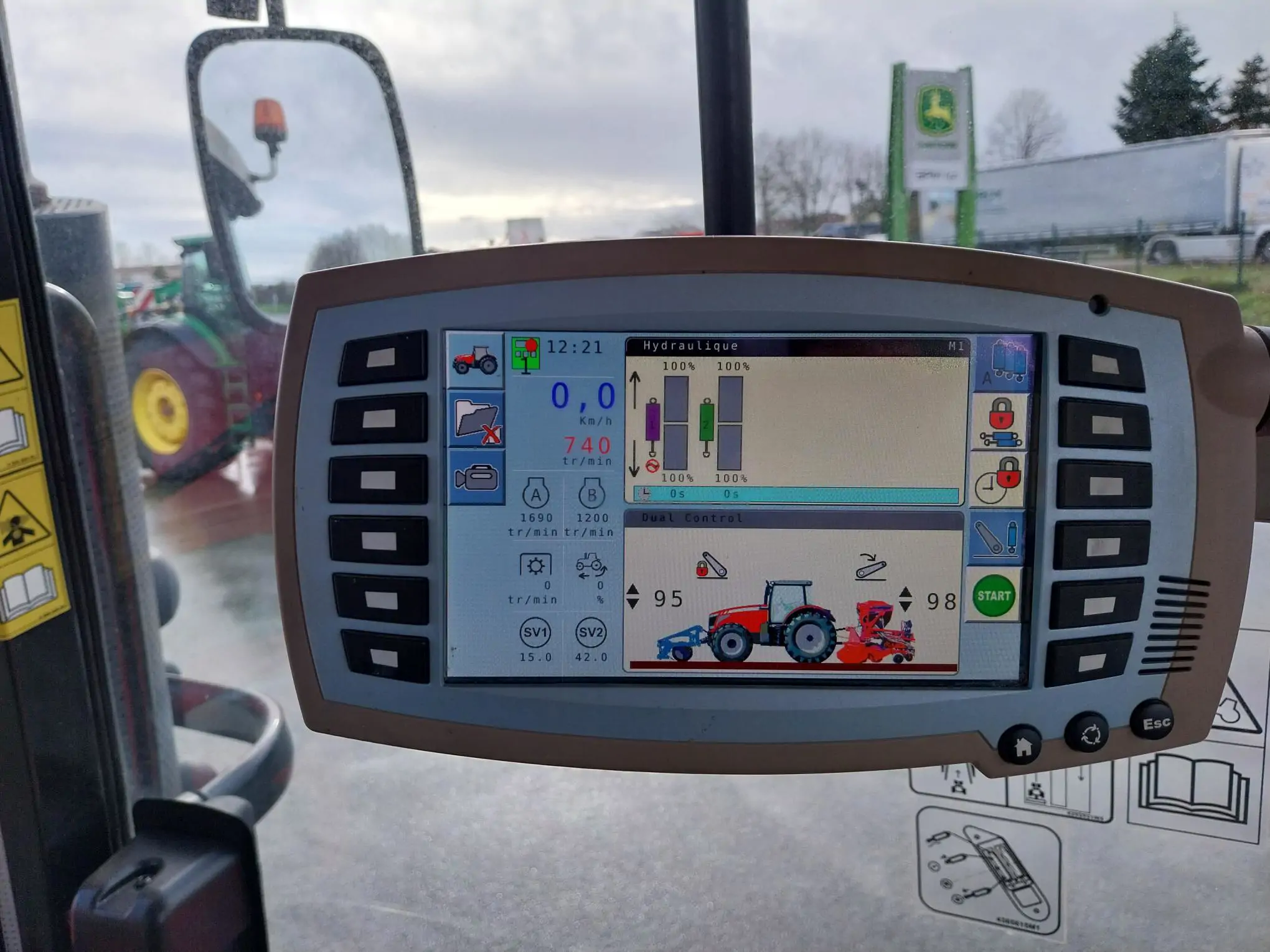 Image MASSEY FERGUSON TRACTEUR MF 7620