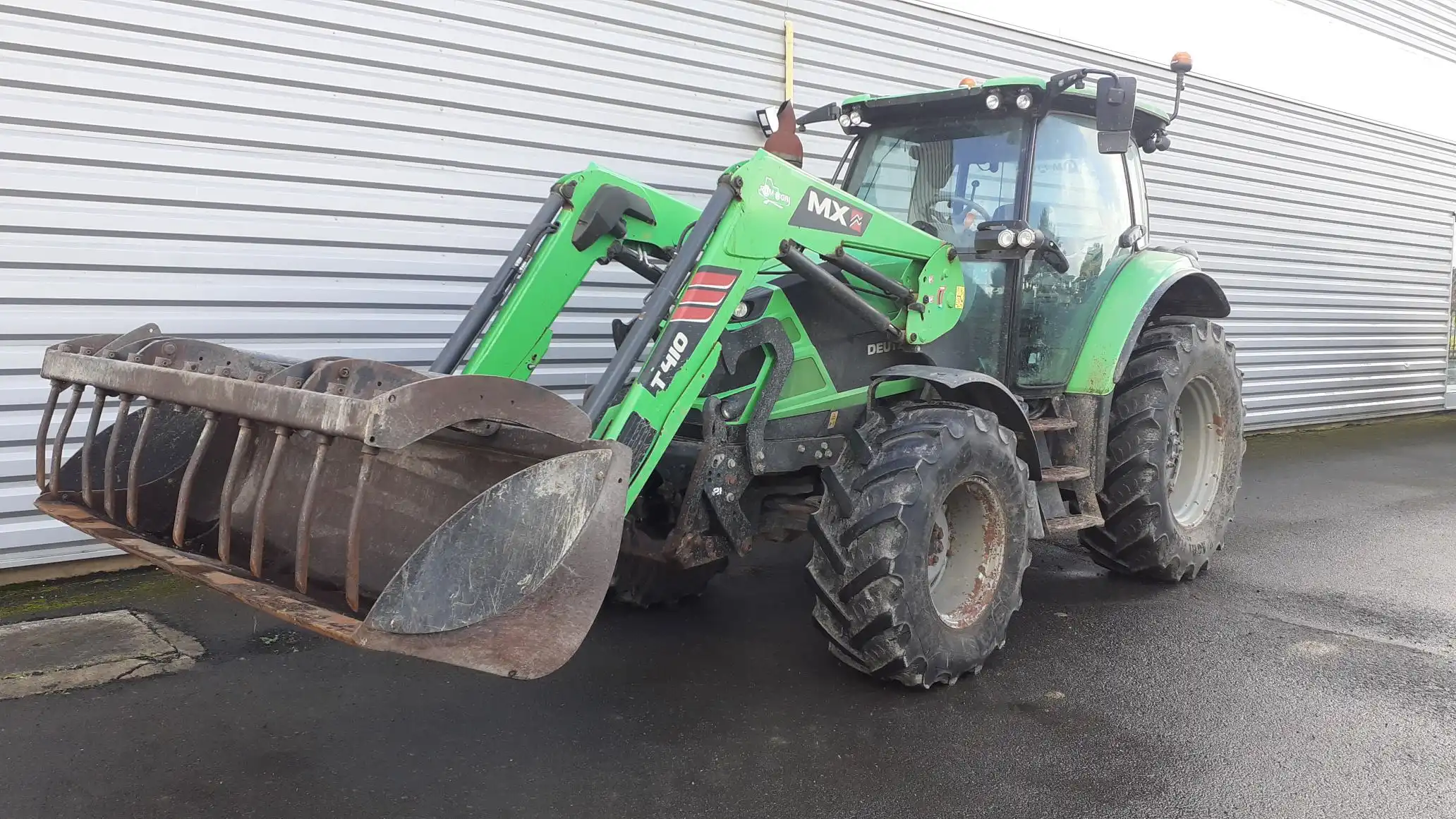 Photo DEUTZ TRACTEUR DEUTZ FAHR 6120 TTV
