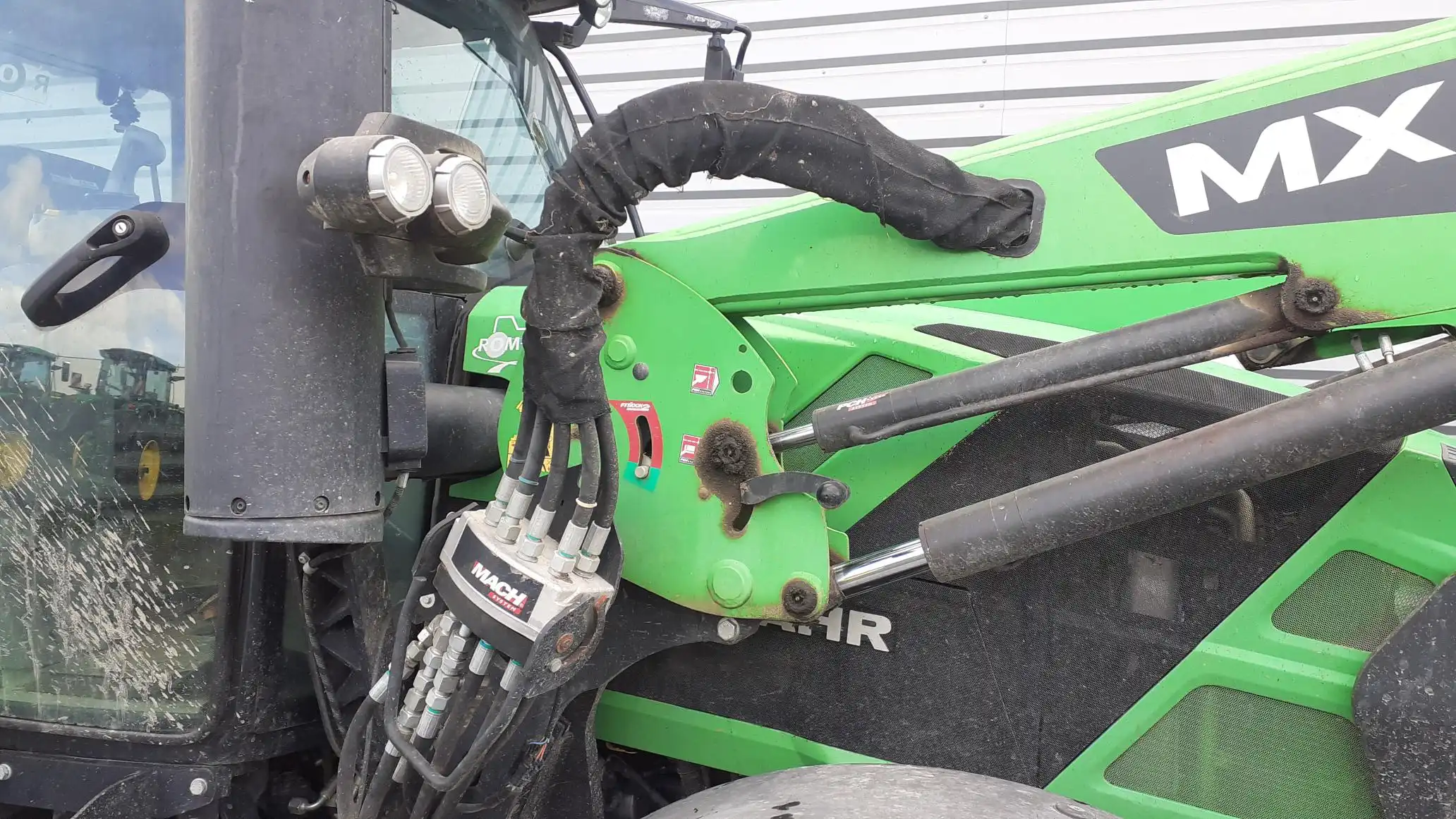 Image DEUTZ TRACTEUR DEUTZ FAHR 6120 TTV