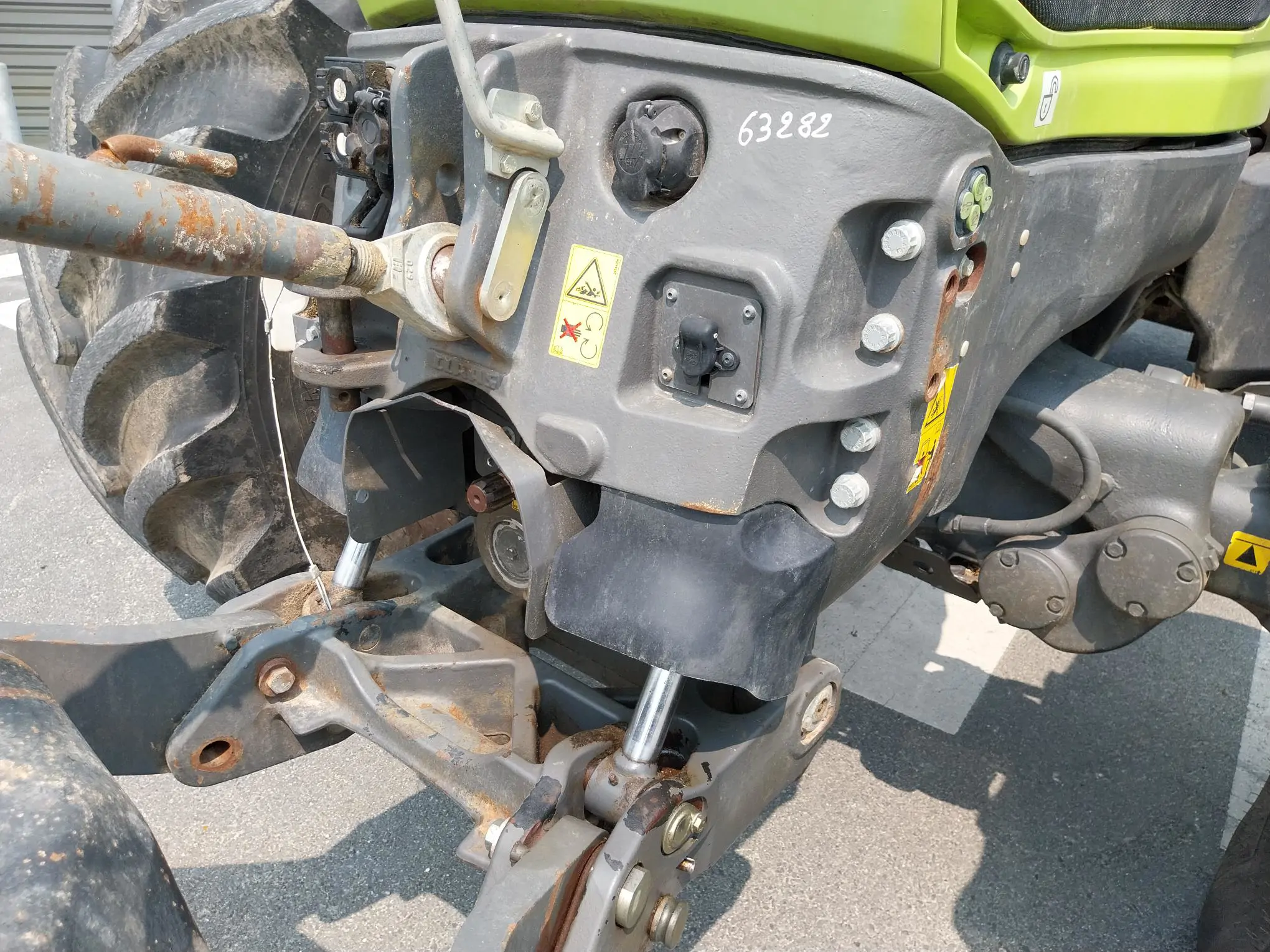 Image CLAAS TRACTEUR CLAAS AXION 840