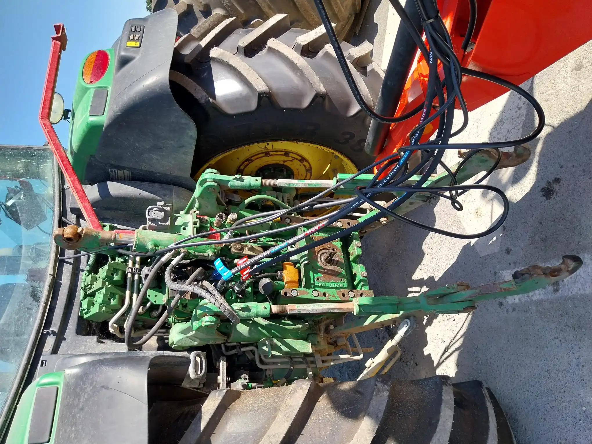 Image JOHN DEERE 6110R