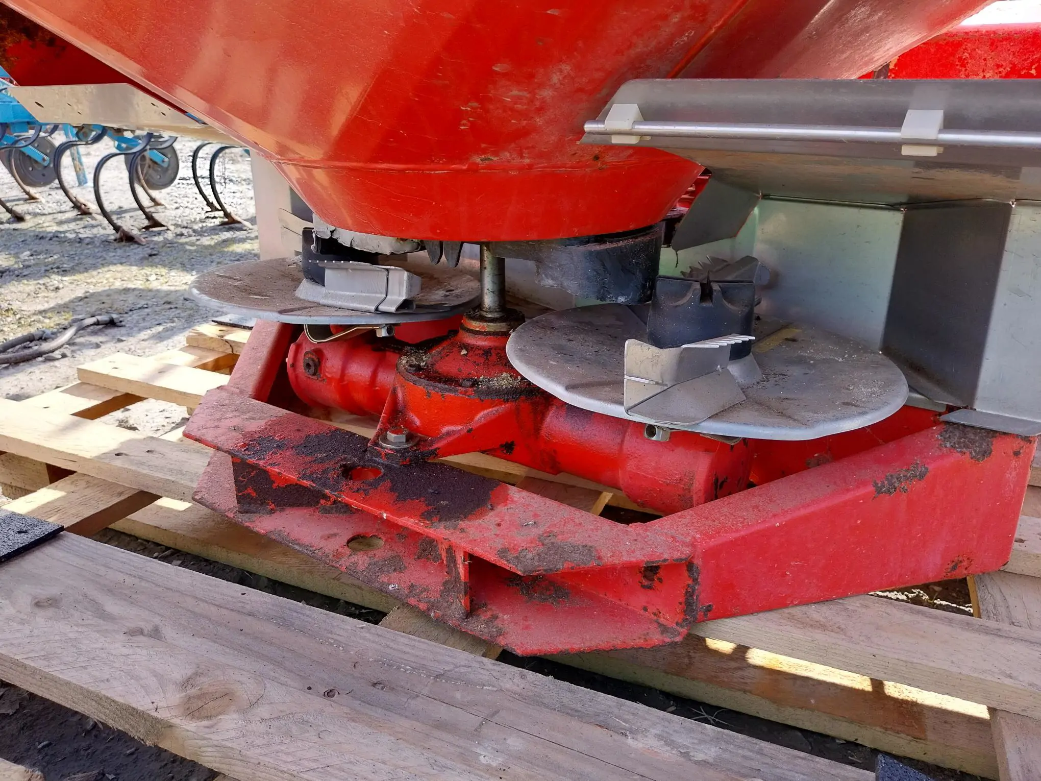 Image KUHN DISTRIBUTEUR ENGRAIS KUHN MDS