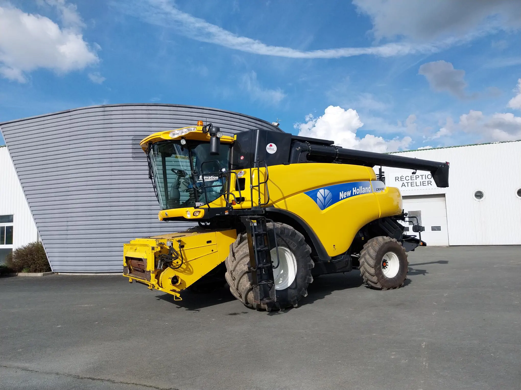 Photo NEW HOLLAND CR 9080