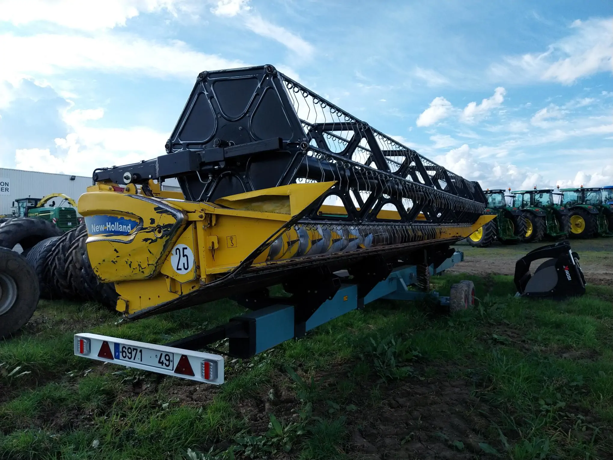 Image NEW HOLLAND CR 9080