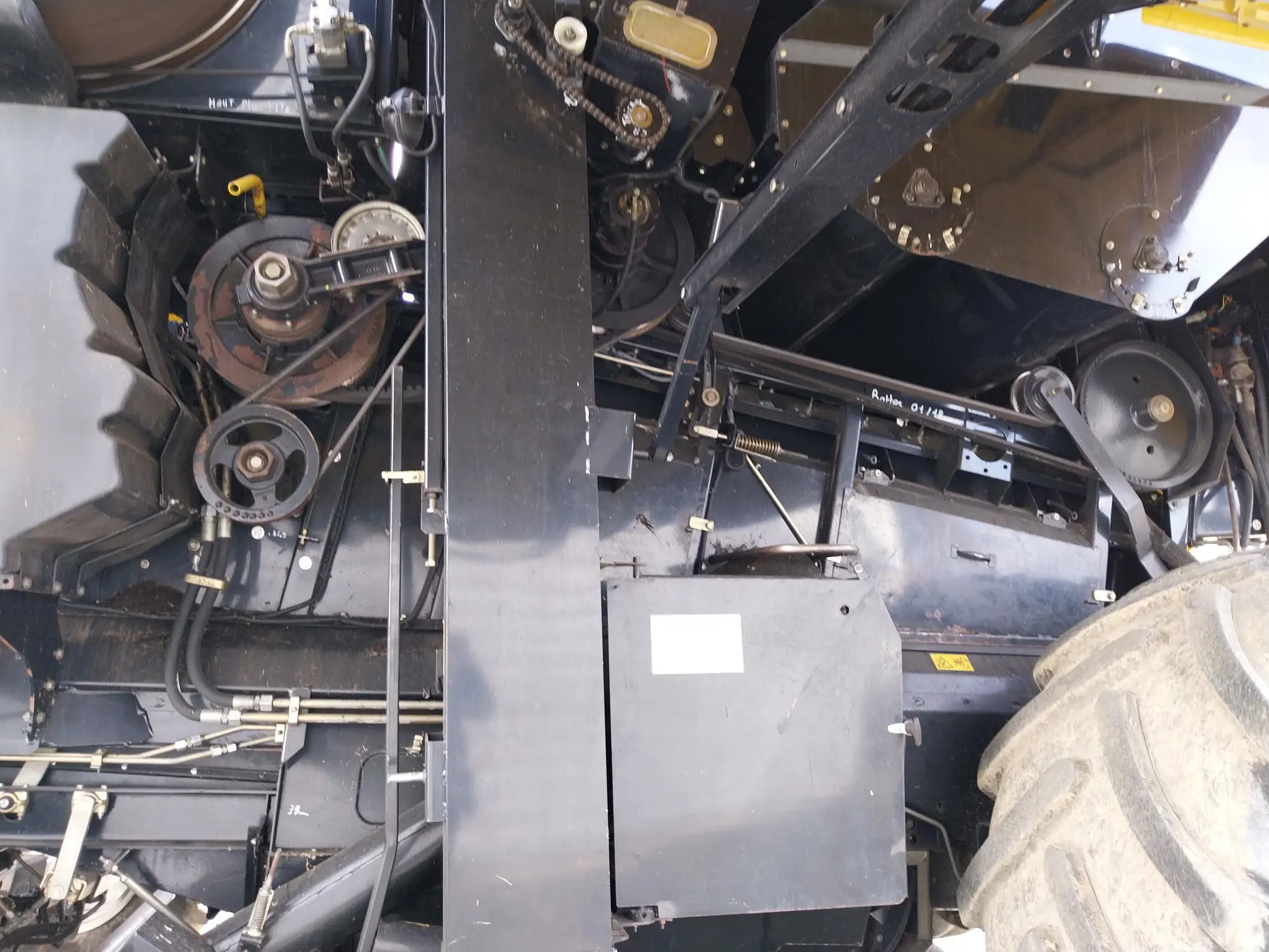 Image NEW HOLLAND CR 9080