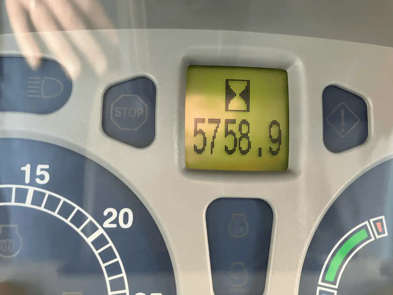 Image NEW HOLLAND TRACTEUR NH T6